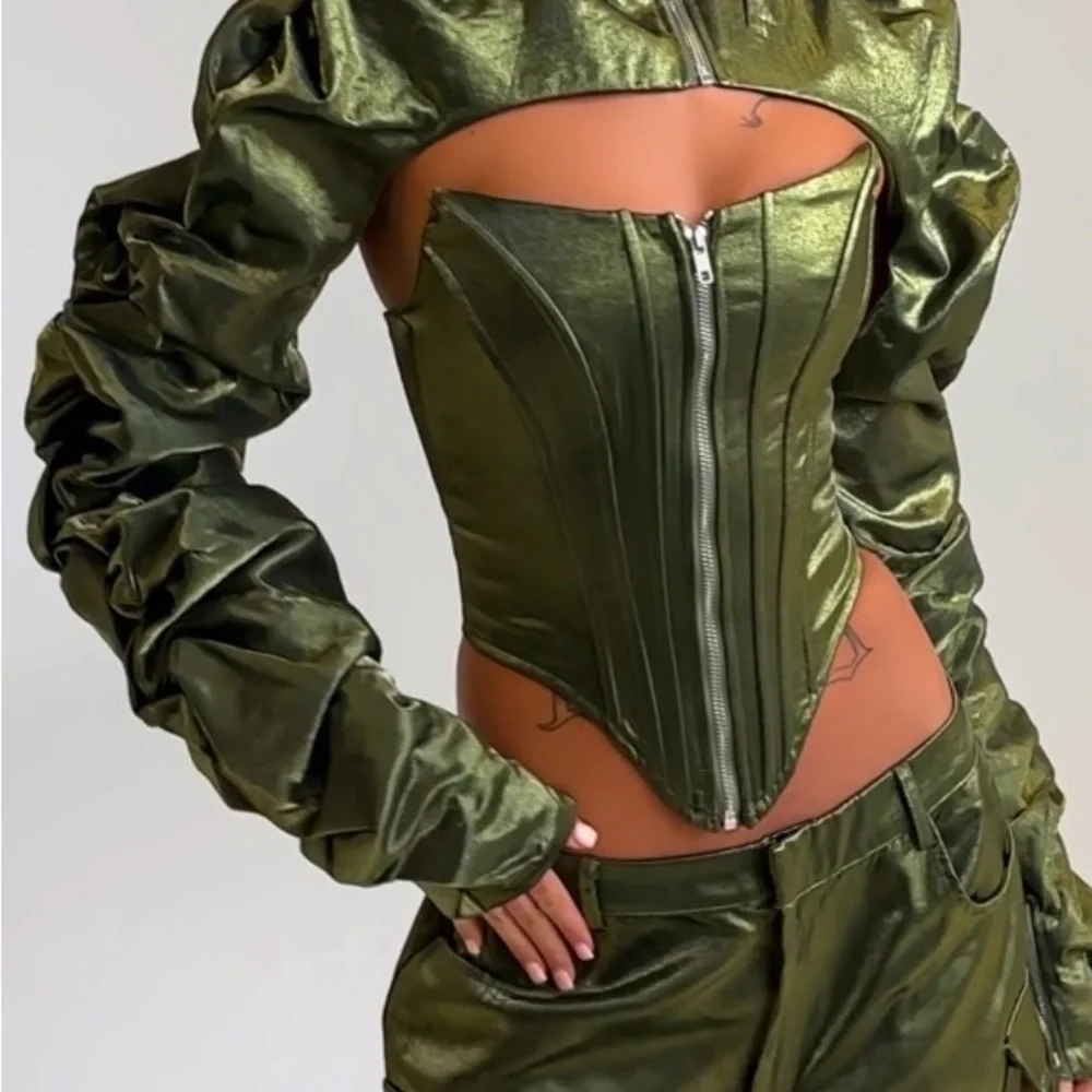 AKIRA Olive Green Ruched Cargo Skinny Pants - Picture 10 of 10